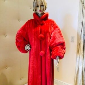 Female Mink one of a kind